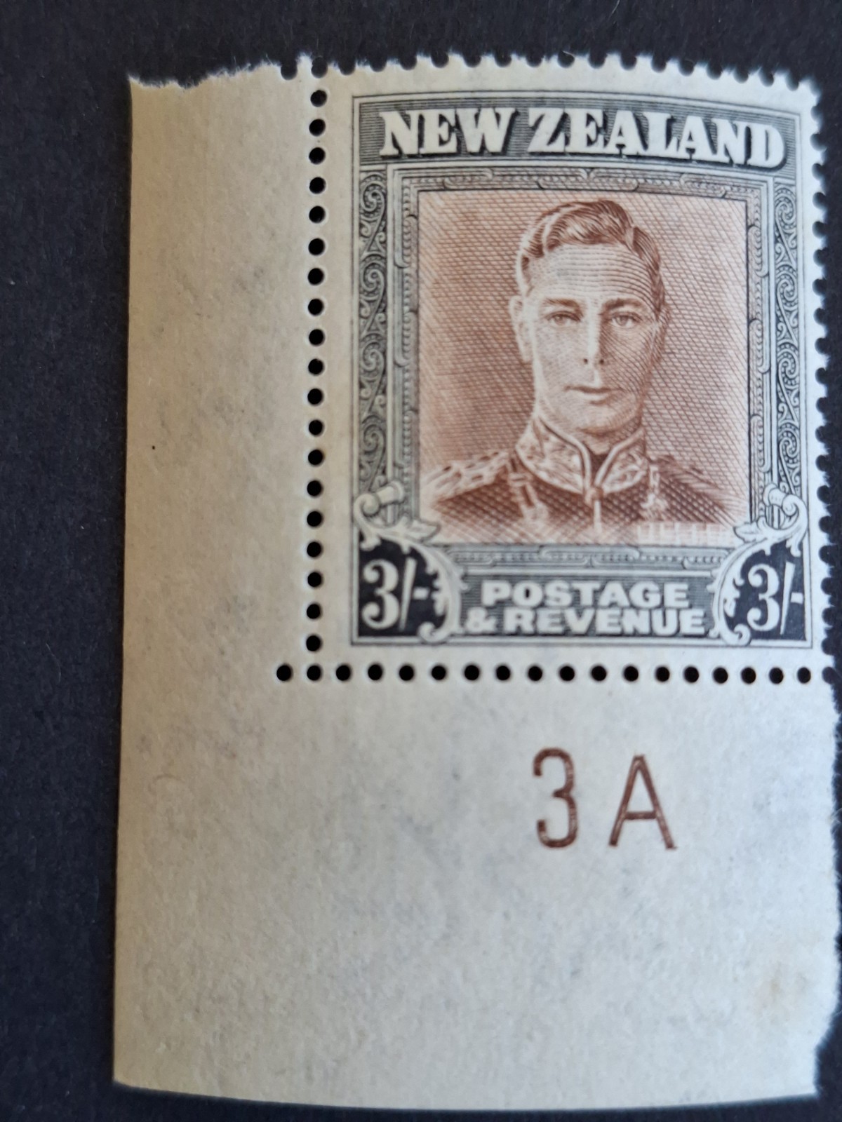 New Zealand 1938 King George  3/- GREY/ BROWN  - VERY LIGHTLY TONING