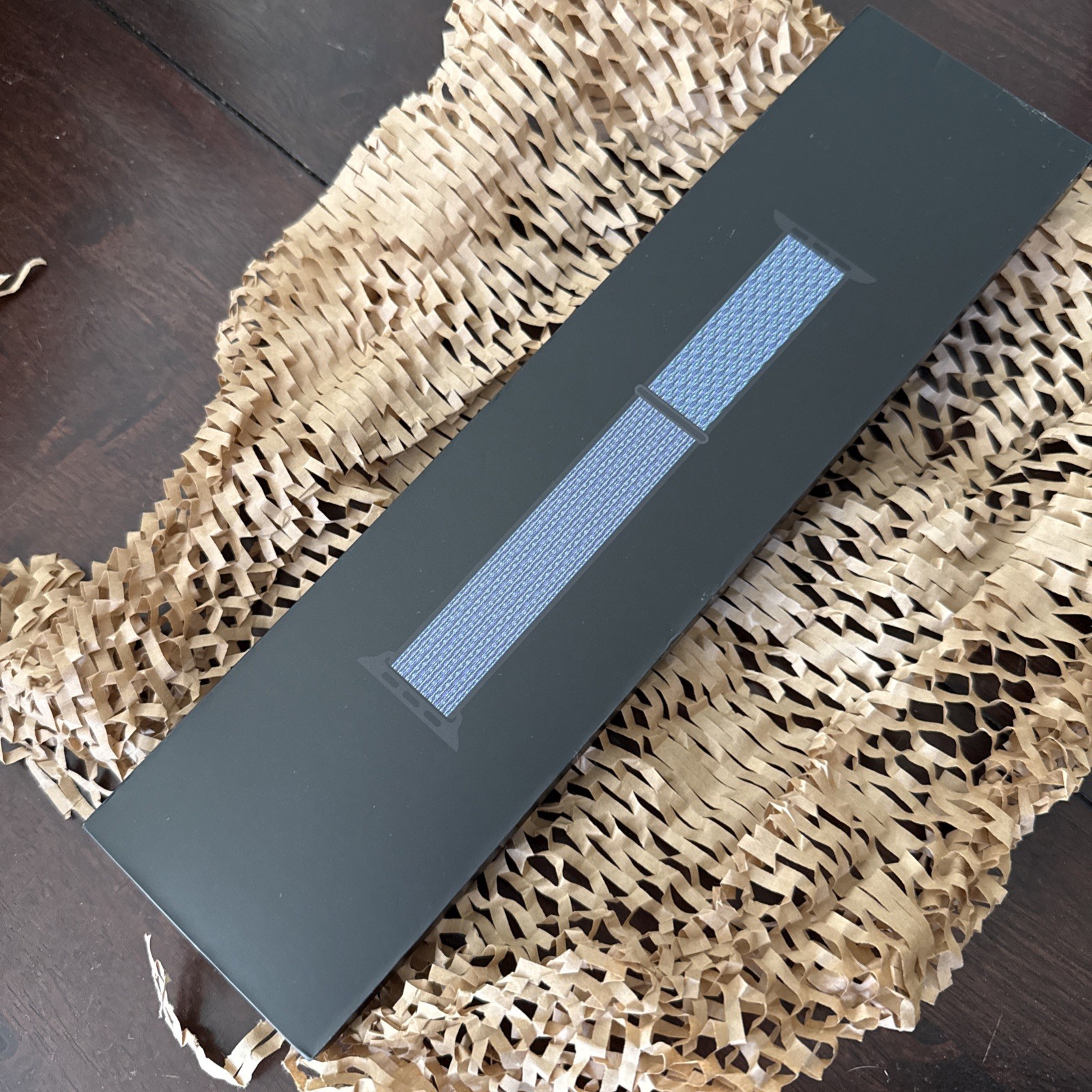 Apple Watch Nike Hyper Grape Sport Loop 44mm