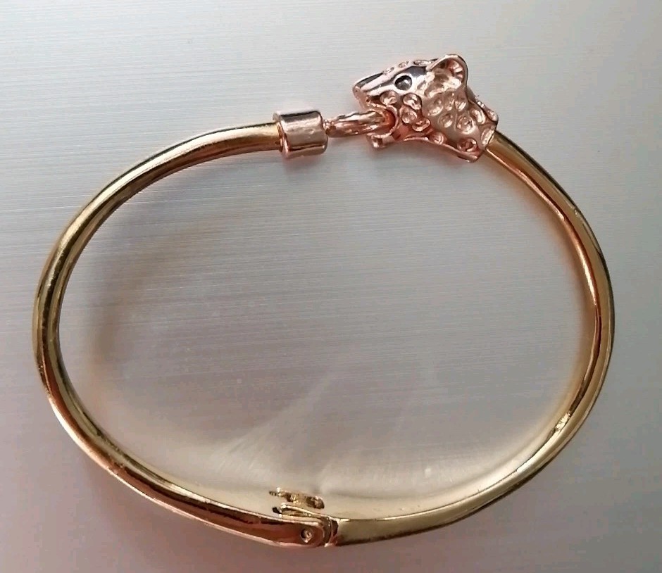 Vintage Panther Leopard Bracelet Cuff Gold Tone