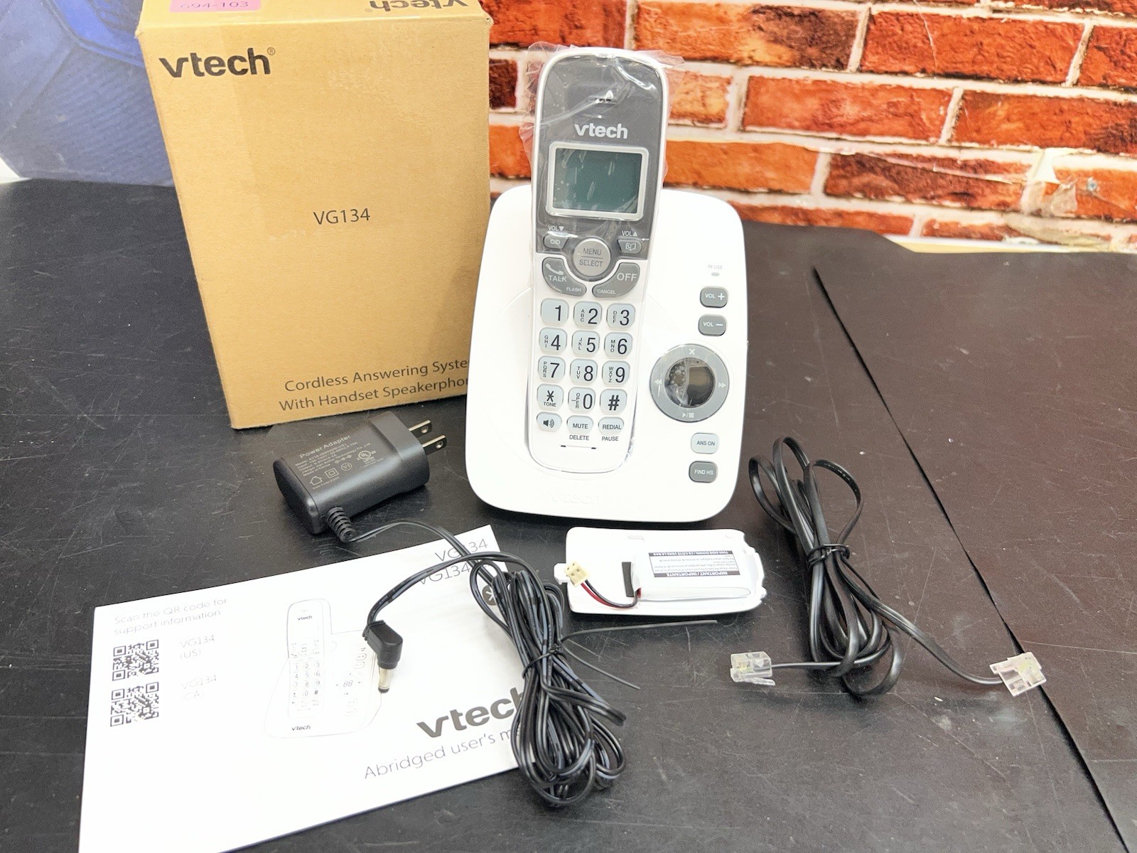VTech VG134 DECT 6.0 Cordless Phone Answering System Caller ID Speakerphone