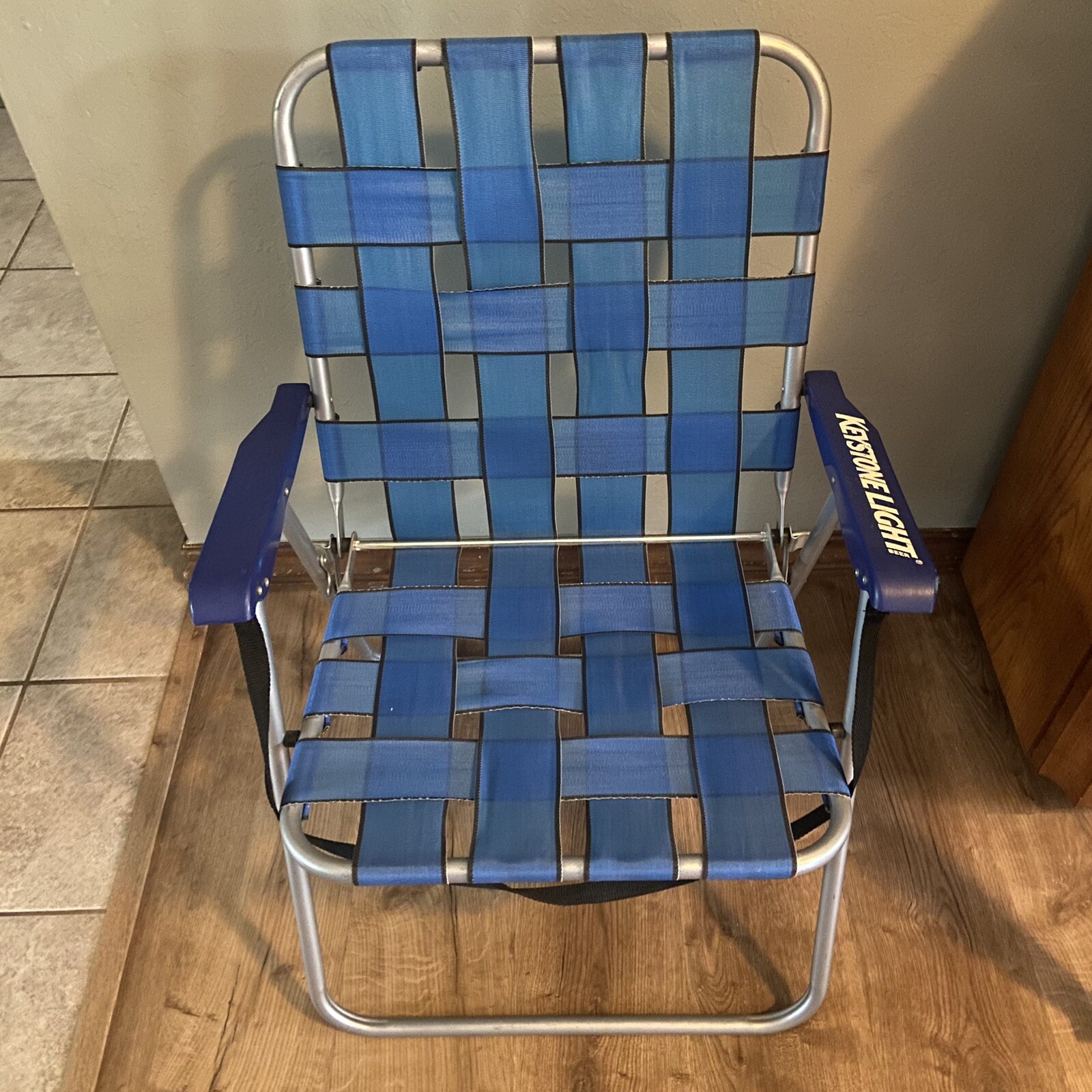 Folding Aluminum Lawn Chair Blue/White Beach Patio Webbed Lawn Keystone Light