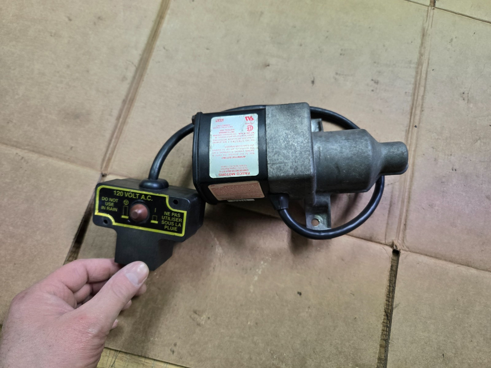 Craftsman Briggs and Stratton Fasco Electric Starter Motor   524-977-0   698735