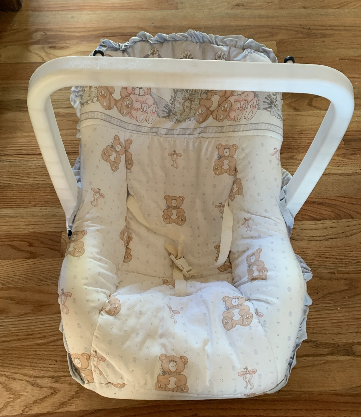 Vintage Doll Carrier Century Kanga Rocka Roo Reborn Baby Doll Seat Bears Ruffles