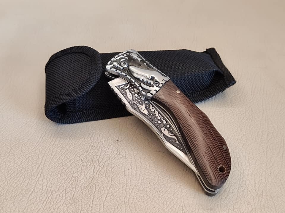 folding pocket knife shark