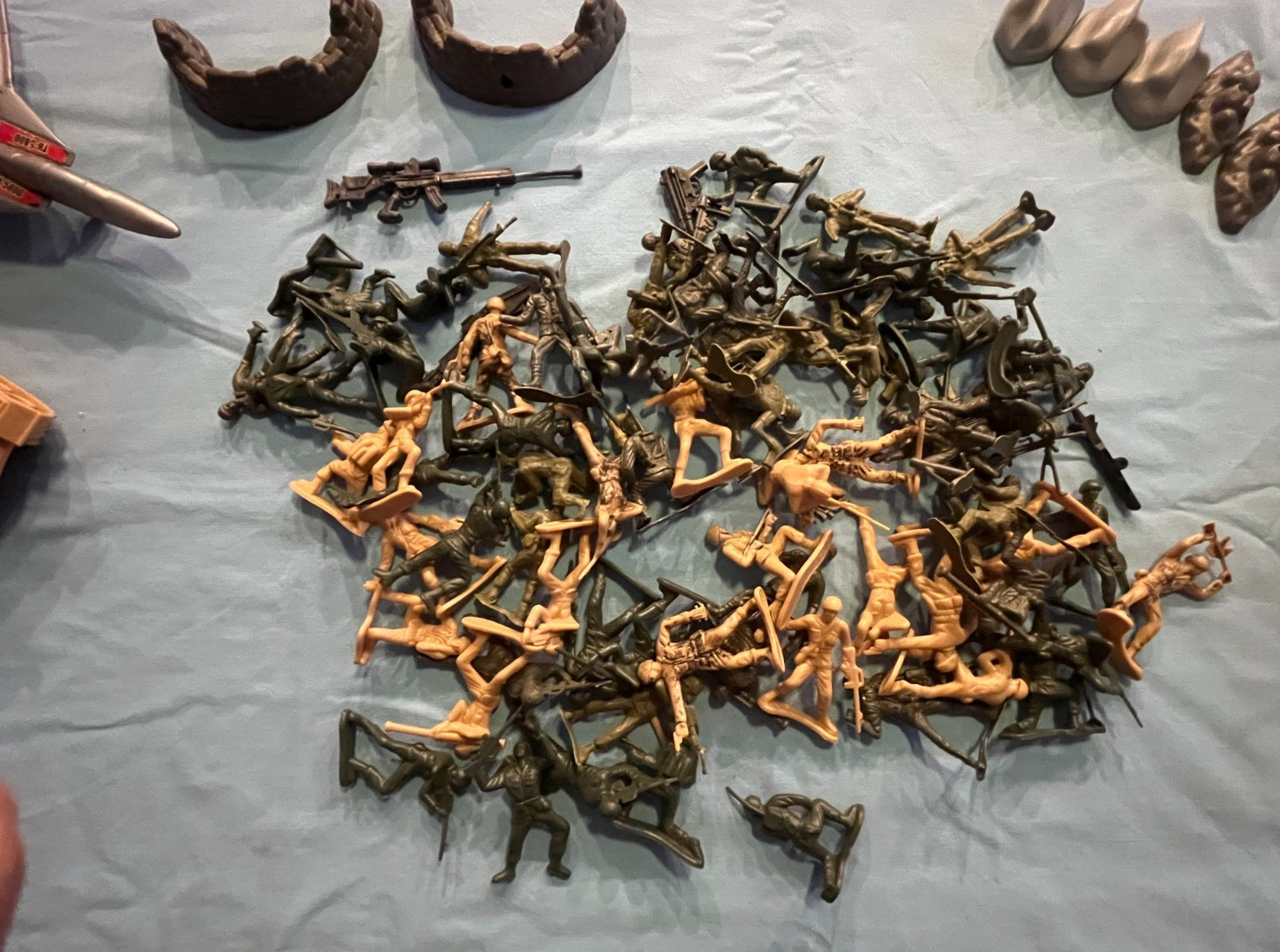 Vintage Lot of 87 pieces of Toy Army Men, Tanks, Planes, Bunkers, and Guns