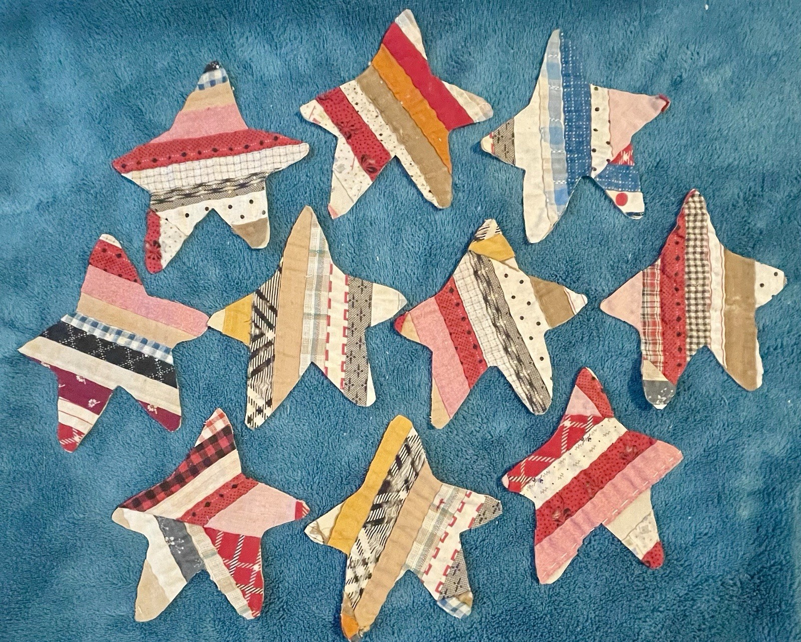 10 ANTIQUE/VINTAGE CUTTER QUILT PRIM STARS! STRIP QUILT RED BLUE GOLD, ETC