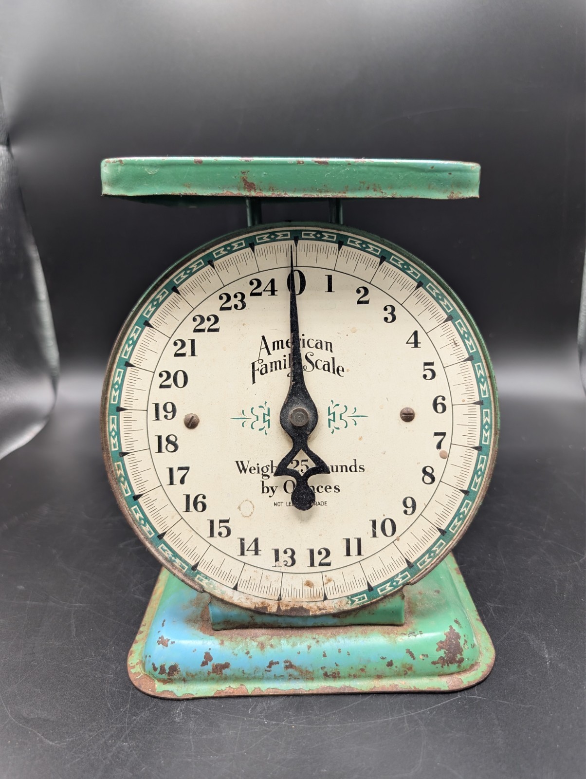 Vintage American Family Scale - 25LBS Used Old School NOT 100% accurate-read