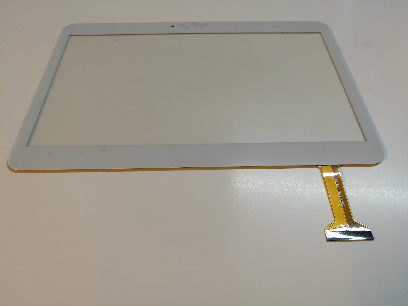 White: Touch Screen Digitizer YJ182FPC-V0