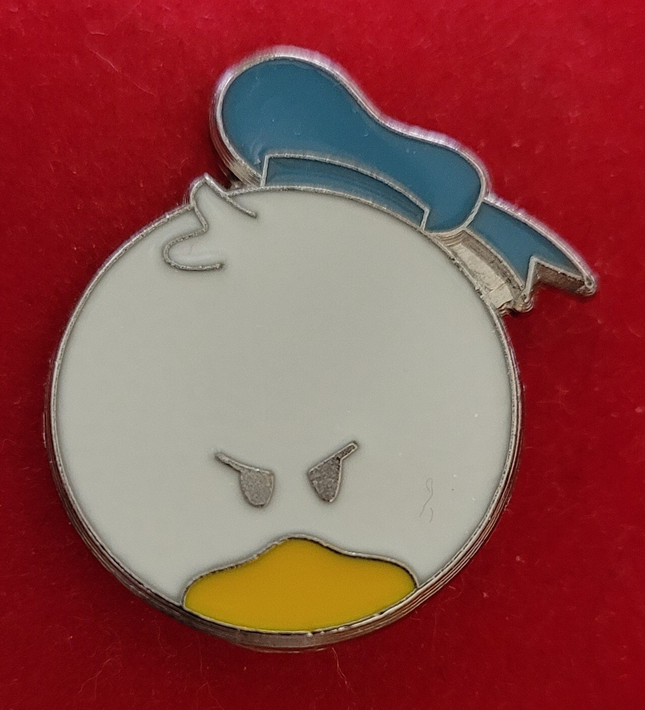 Disney Trading Pin, Donald Duck Face, Angry Face, 2015 d