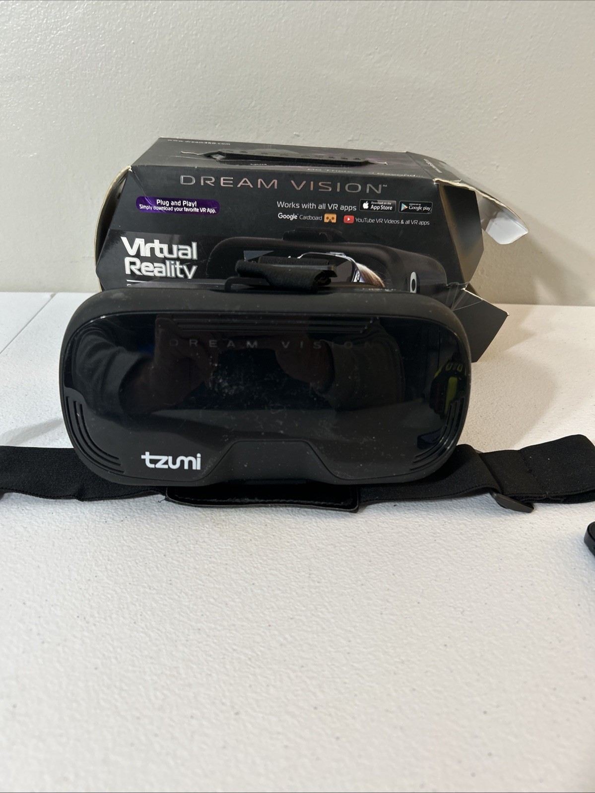 Dream Vision VR Virtual Reality 360 Smartphone Headset Earbuds iOS Android Black