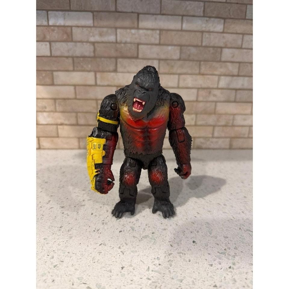 Godzilla x Kong The New Empire Kong With Beast Arm Action Figure 6" Movie Toy