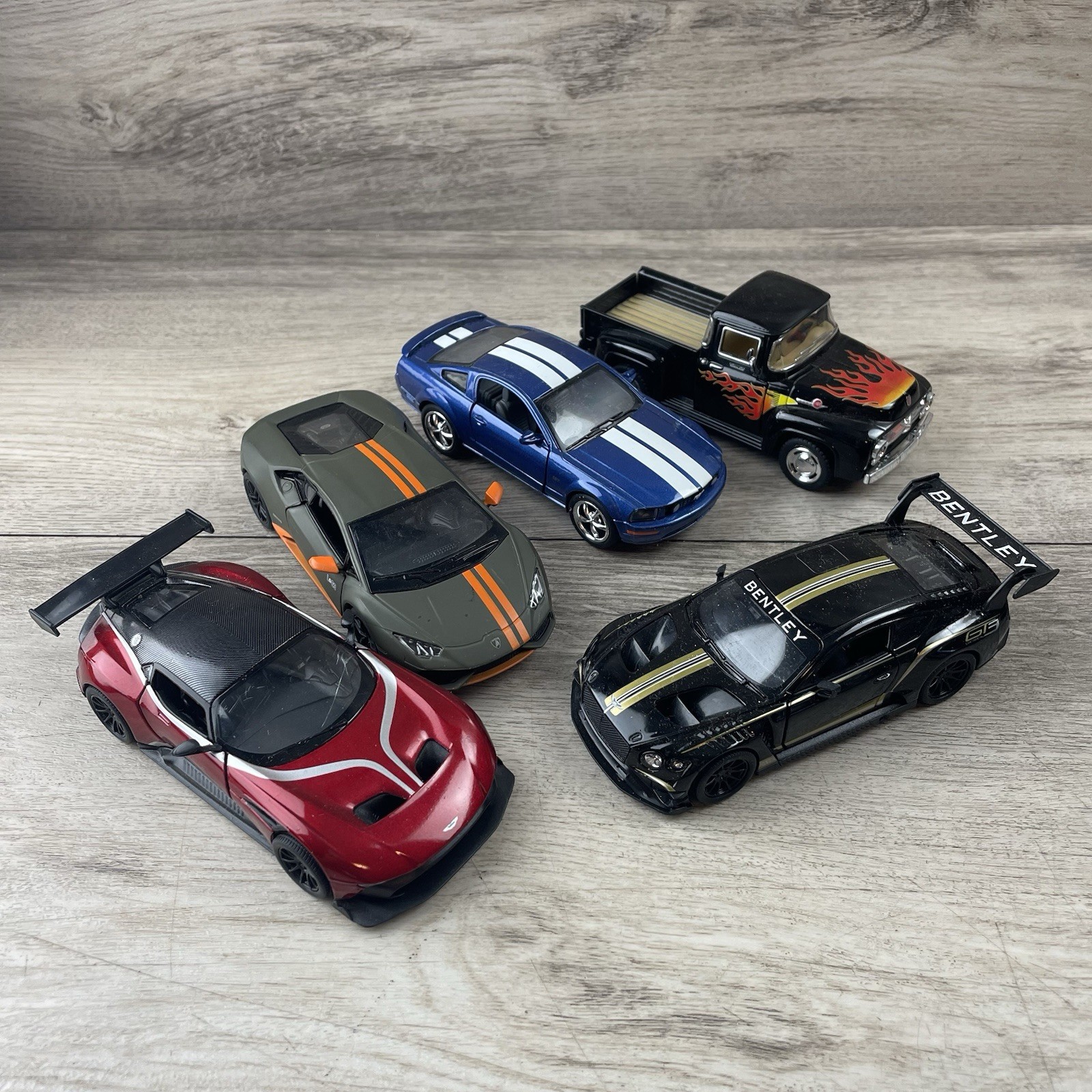 Kinsmart Diecast Car Lot 1:38 / 36 - Vulcan Bentley GT3 Lamborghini Mustang Ford