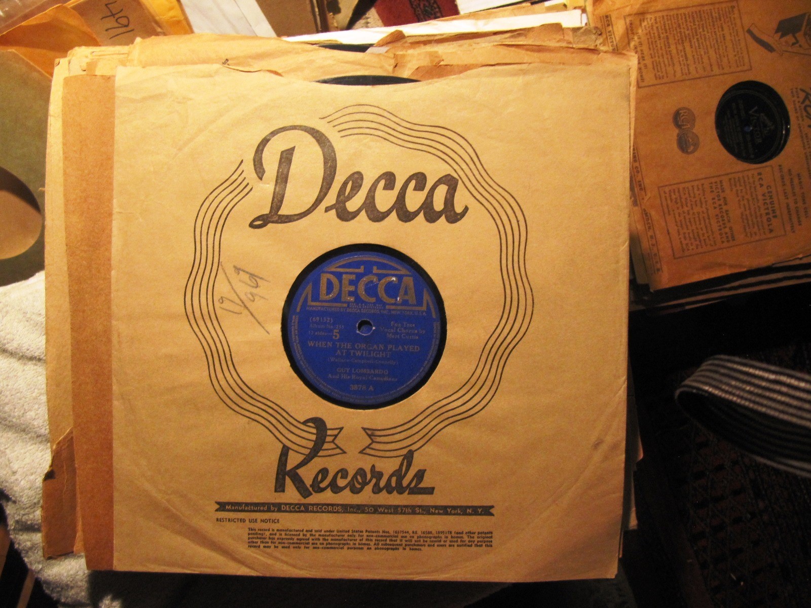 1939 GUY LOMBARDO Drifting And Dreaming/ When The Organ Played DECCA 3878