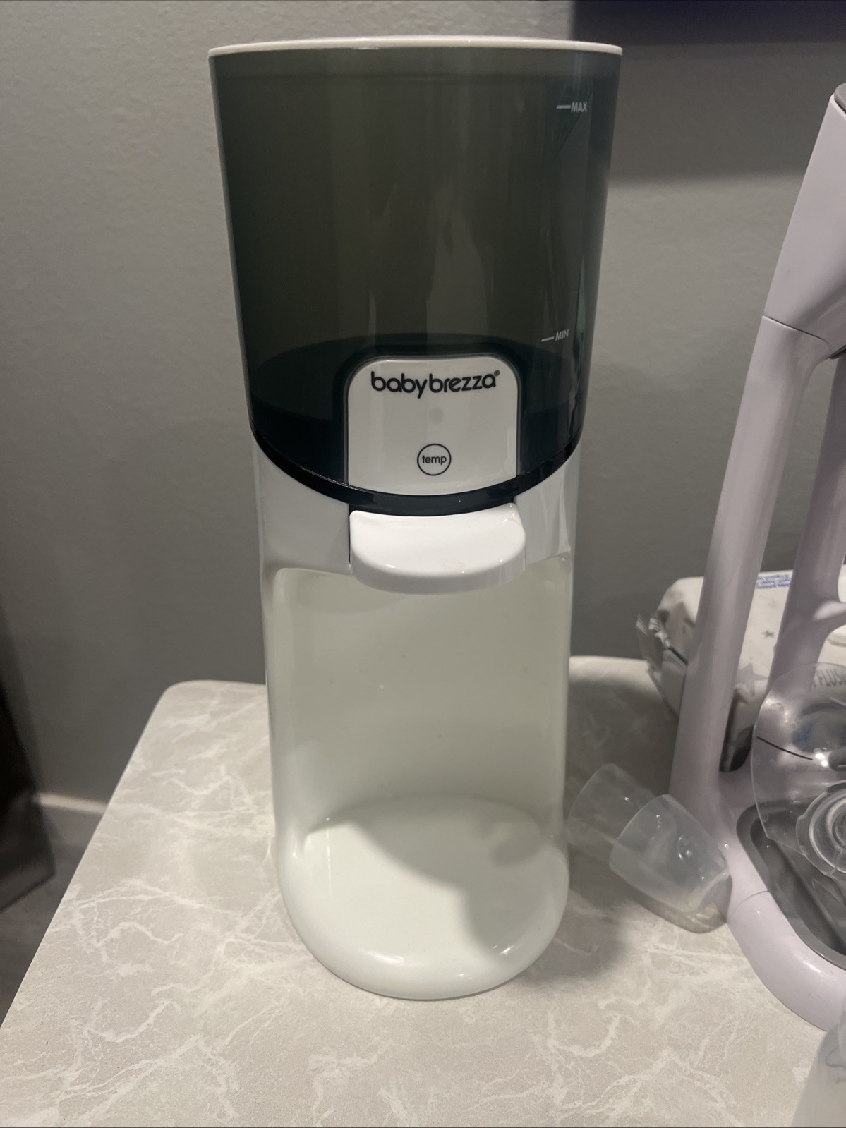 Baby Brezza Instant Baby Bottle Warmer - Fast Water Warmer