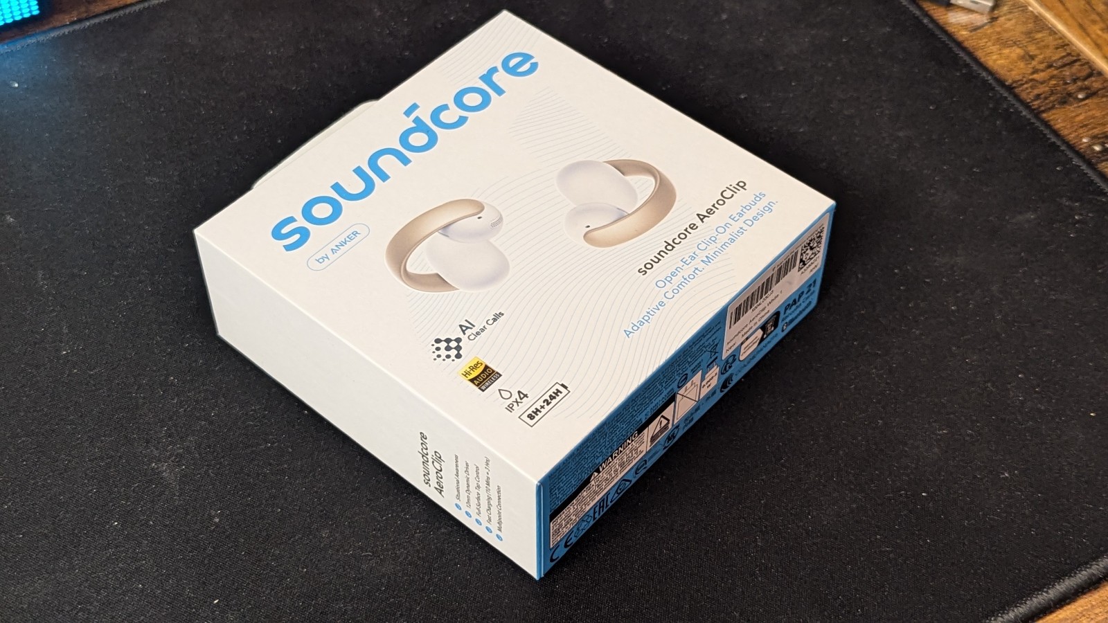 SOUNDCORE BY ANKER AeroClip OPEN-EAR CLIP-ON EARBUDS NEW open box White