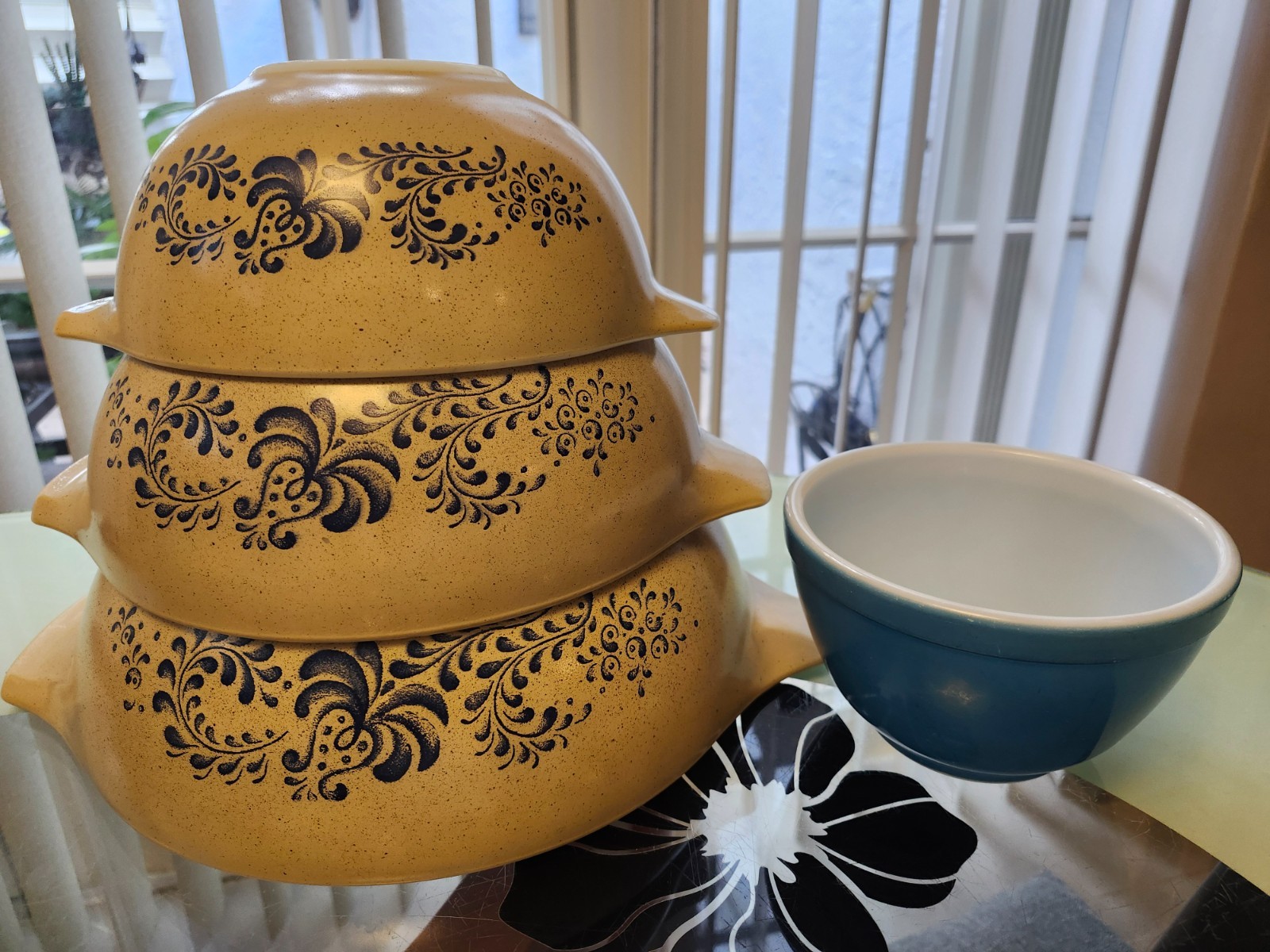 Vintage Pyrex Homestead Cinderella Mixing Bowl Set 442, 443, 444 Tan Blue & Blue