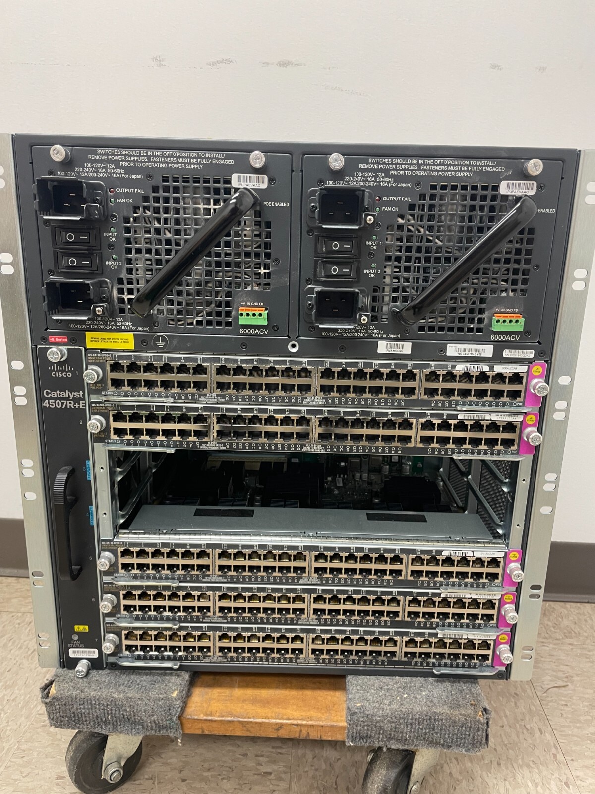 Cisco Catalyst WS-C4507R+E 4500E Series 7 slot Chassis x5 48port Switches Fan