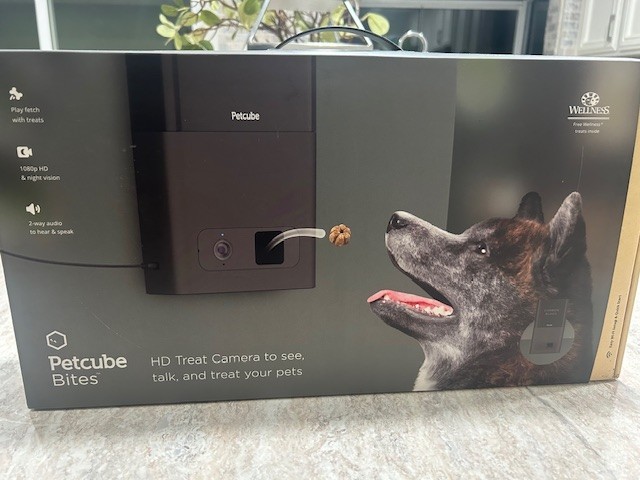 Petcube Bites Pet Camera 1080HD Camera with Treat Dispenser WIfi  NEW In Box