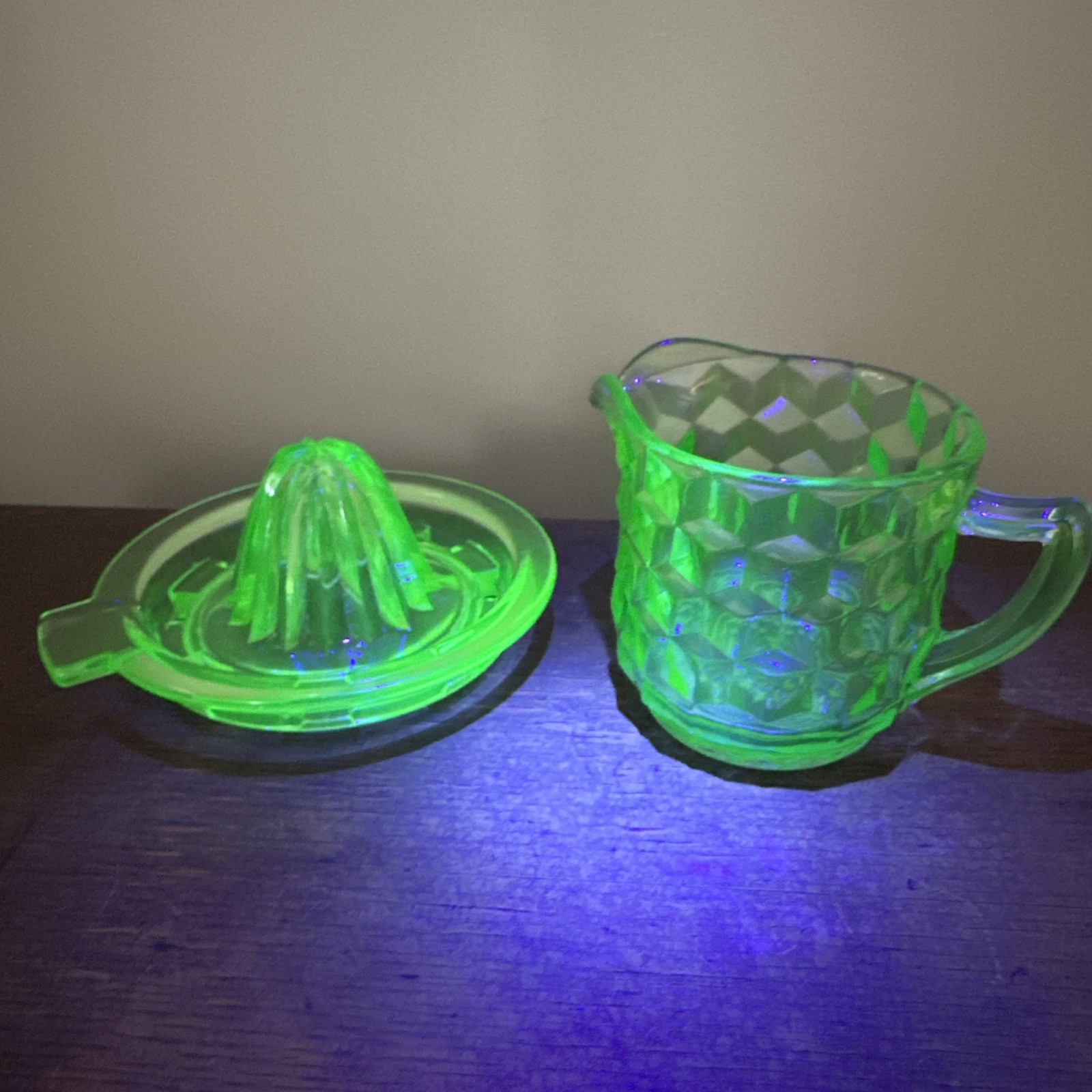 VTG Uranium Lot JEANETTE CUBIST GREEN DEPRESSION GLASS CREAMER PITCHER & Reamer