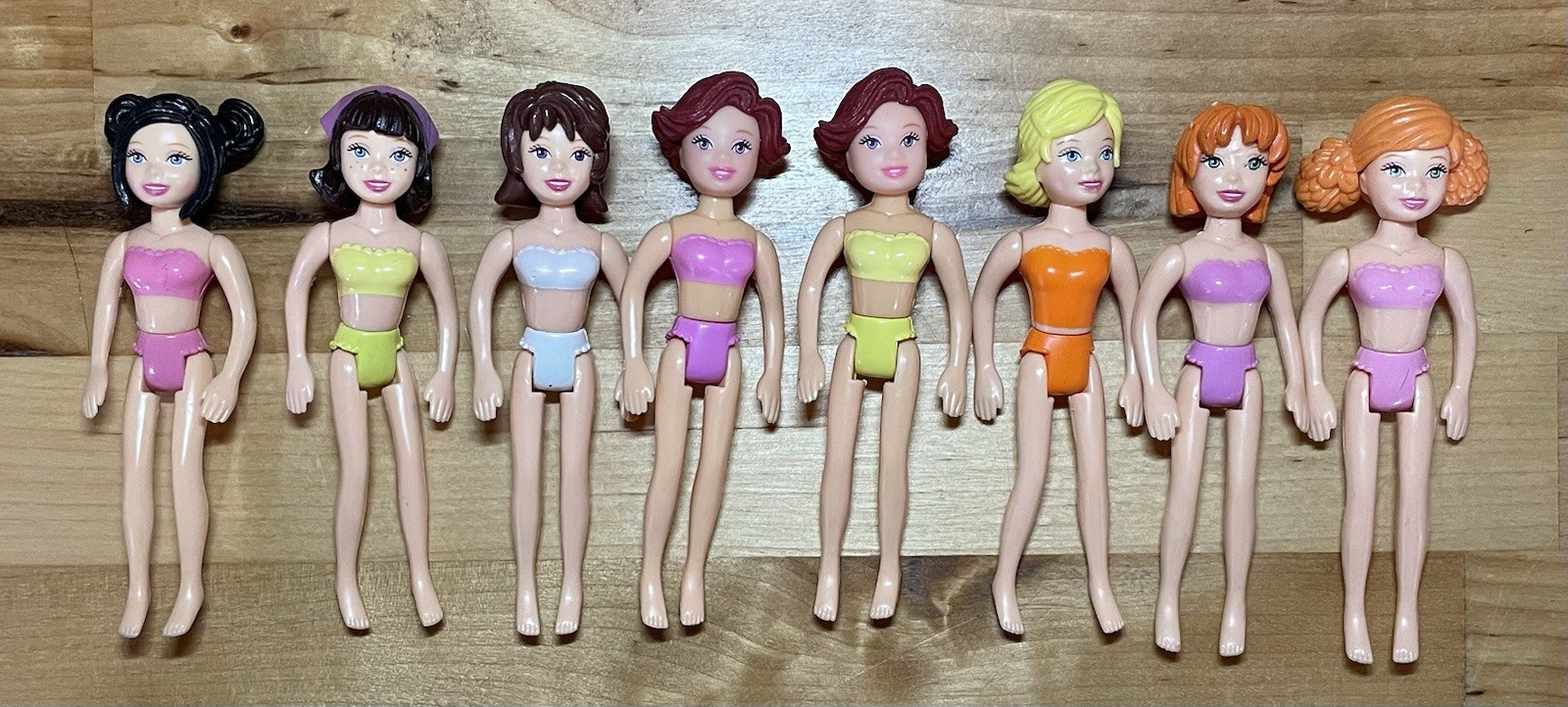 Polly Pocket Huge Lot 8 Dolls 2 Pets Clothes, Shoes, Accessories and 2 Playsets
