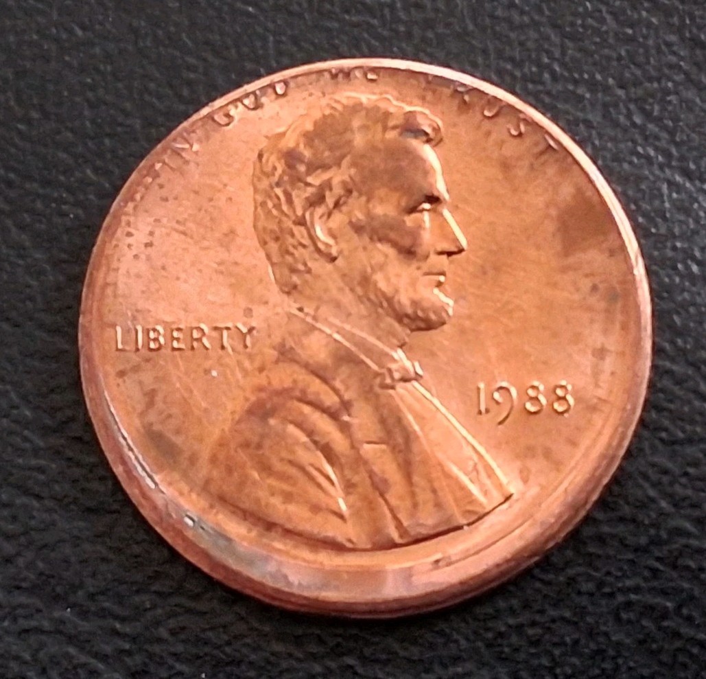 ERROR COIN OFF CENTER LINCOLN  CENT / PENNY #1060B NICE ADDITION TO  COLLECTION 