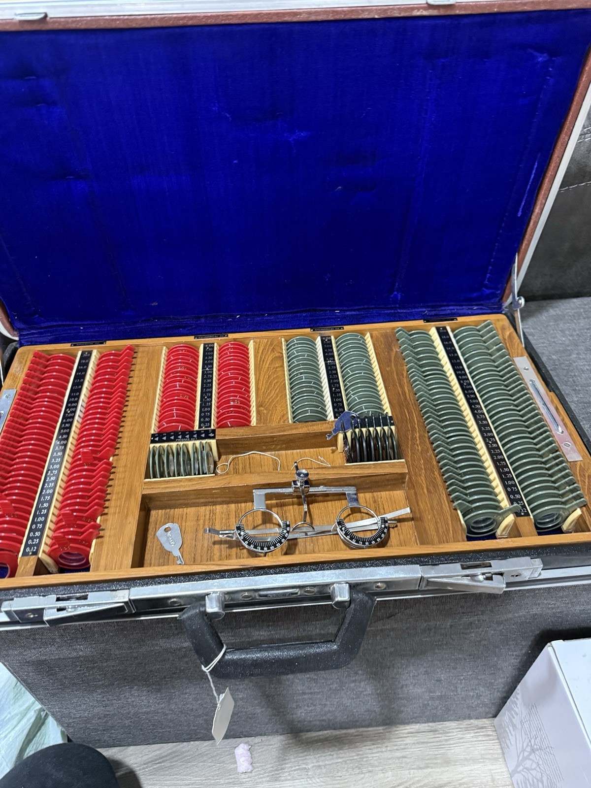 Trial Lenses testing set Ophthalmologist Eyeglass Eyes Lens