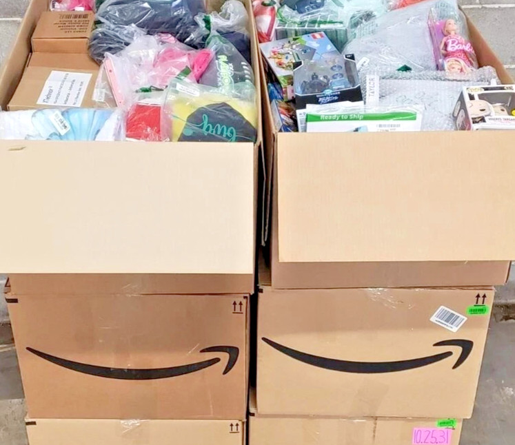 10 pound AMAZON  Liquidation lot -Boxed -General mixed Merchandise - lot L76S6