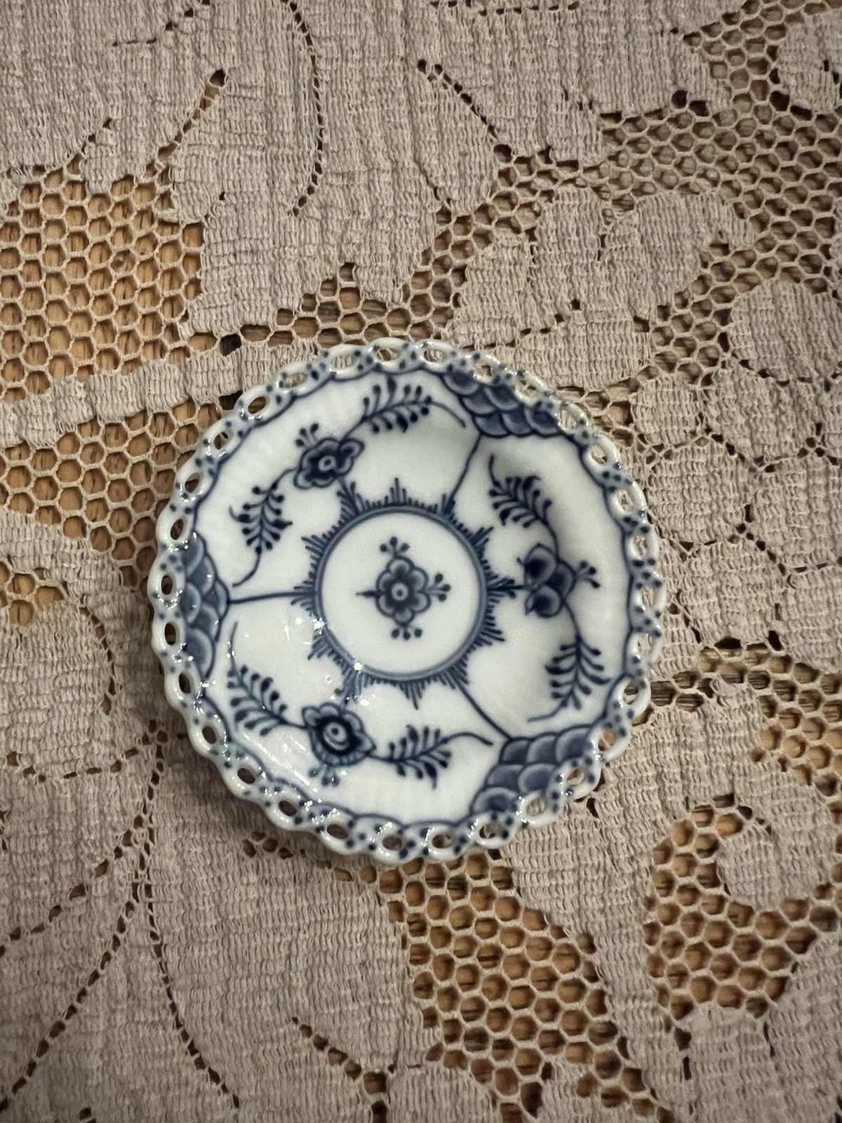 Royal Copenhagen Set Of (4) Butter Pats.  Blue Fluted , Full Lace.