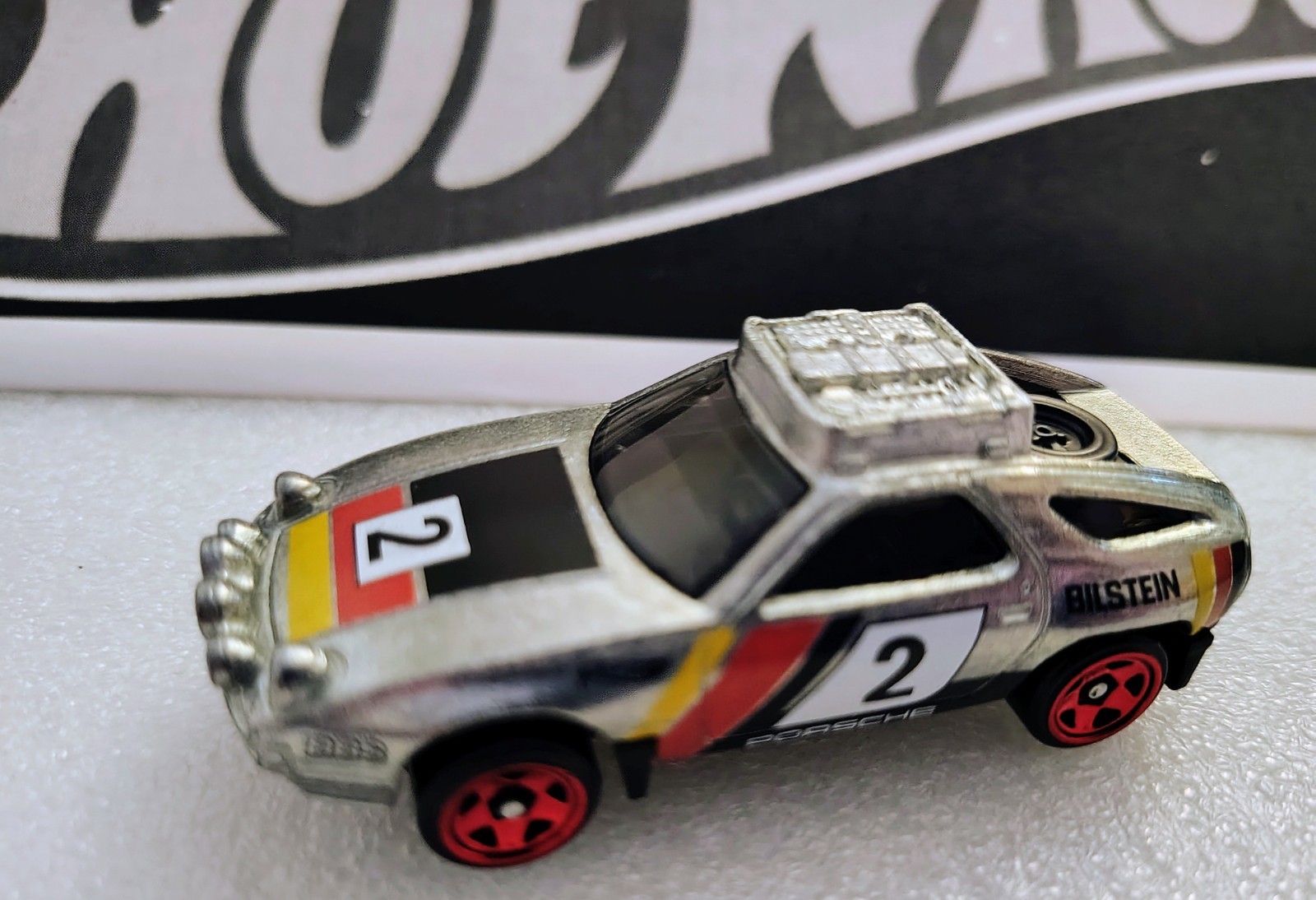 Hot Wheels Zamac Porsche 928S Safari Loose 1/64 HW Silver Series HTF red rims