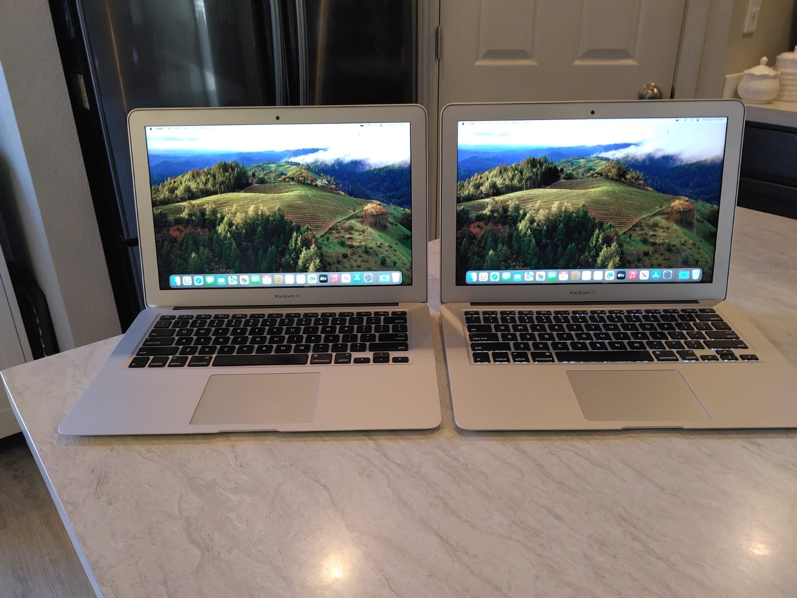 Lot of 2 MacBook Air 2017 i7