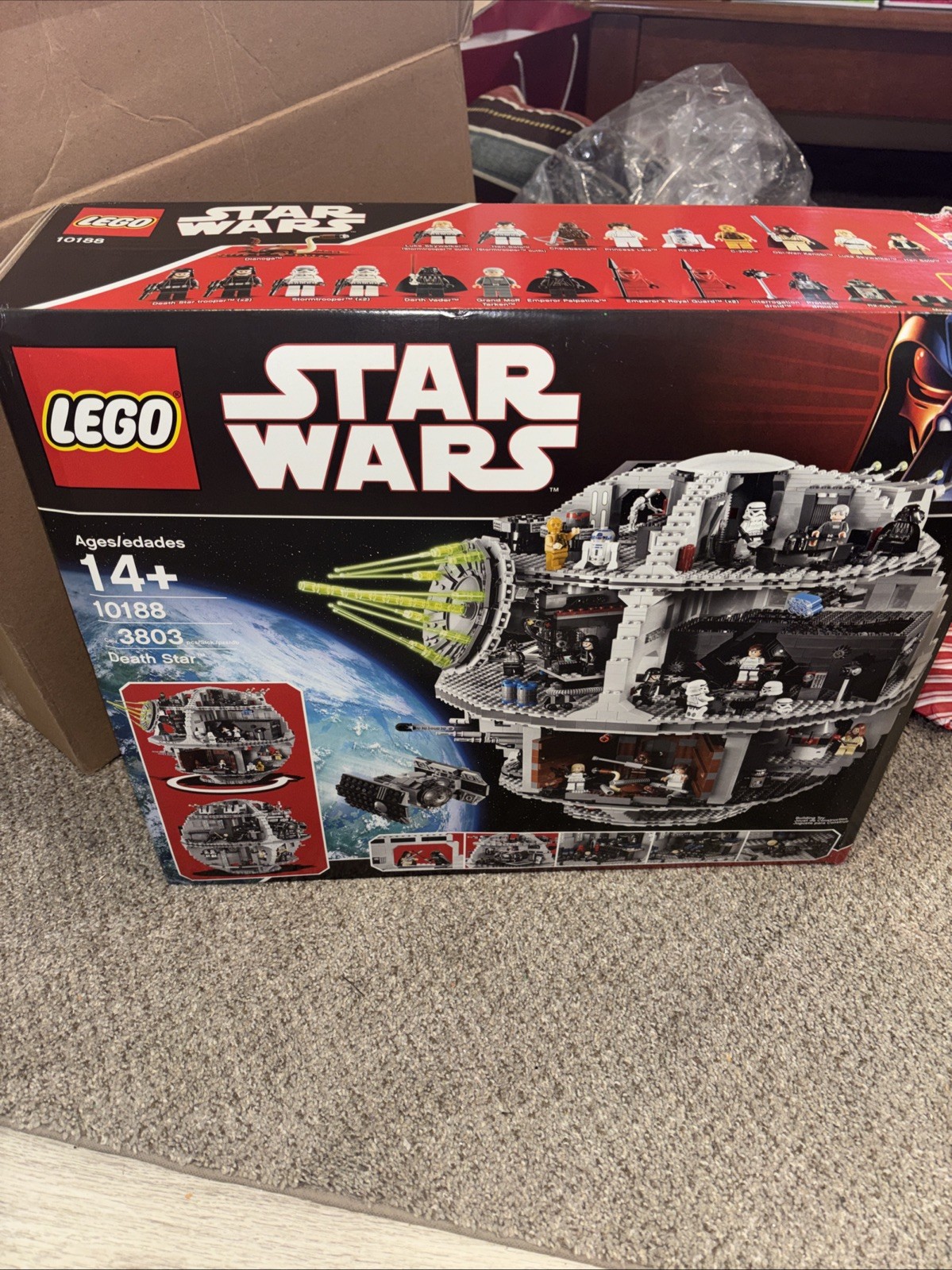 Lego Star Wars 10188 Death Star. Brand new sealed in Damaged Box