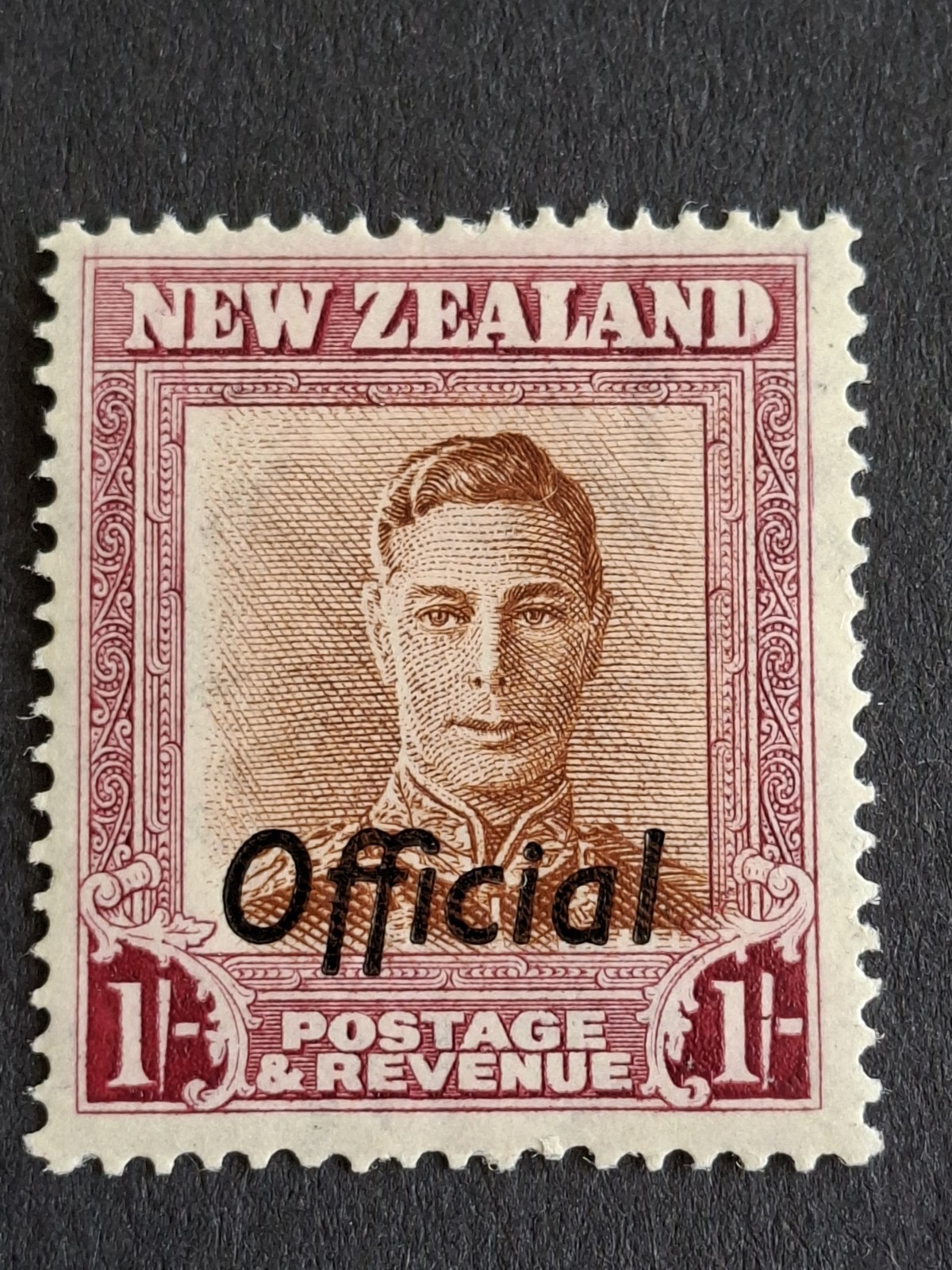 NEW ZEALAND 1938 - MLH "1/- RED / BROWN - KING GEORGE VI OFFICALS "