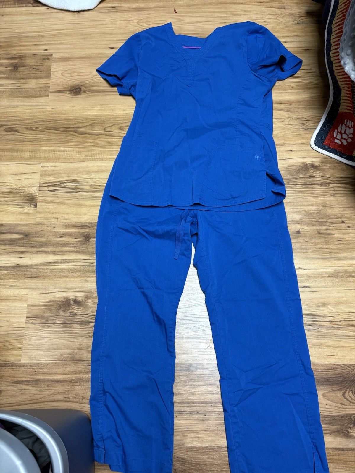 medium petite blue purple label scrubs