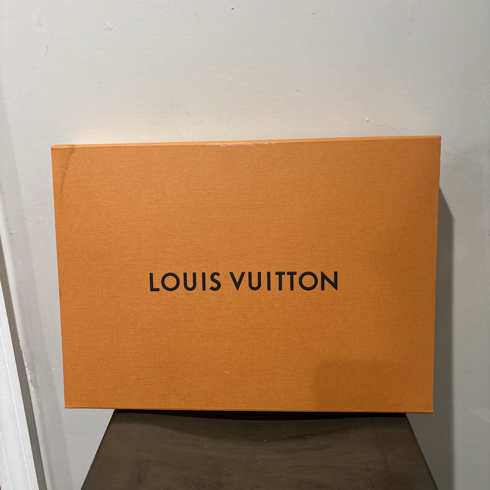 Authentic LOUIS VUITTON 15.25x11x2 Magnetic Closure EMPTY Gift Box