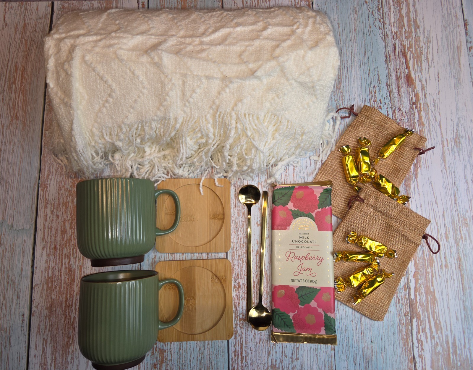 Arrina Gifts Merry Cozy Duo Gift Box – Brand New - Perfect Holiday Gift 