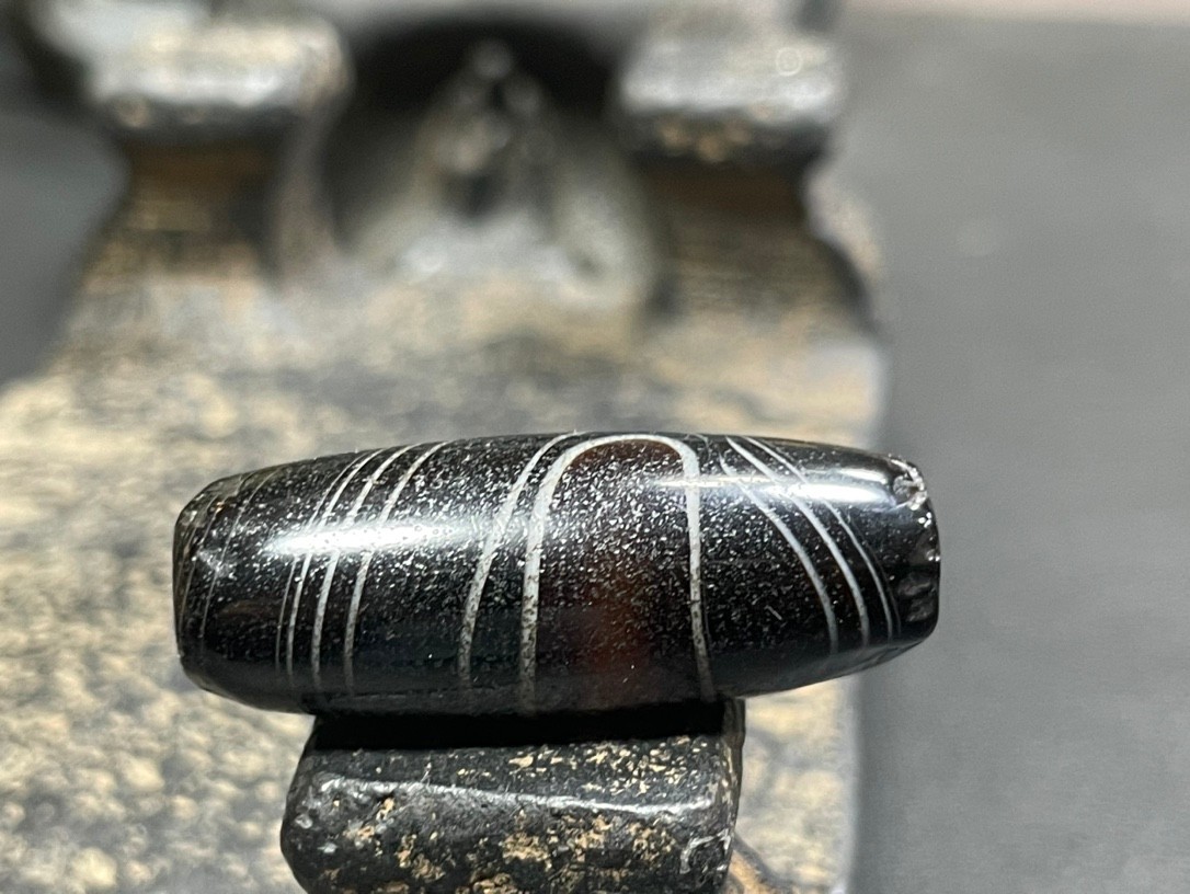 Old Tibetan Nepalese Himalayan Ancient eye Old Dzi Talisman Beads Amulet 老天珠