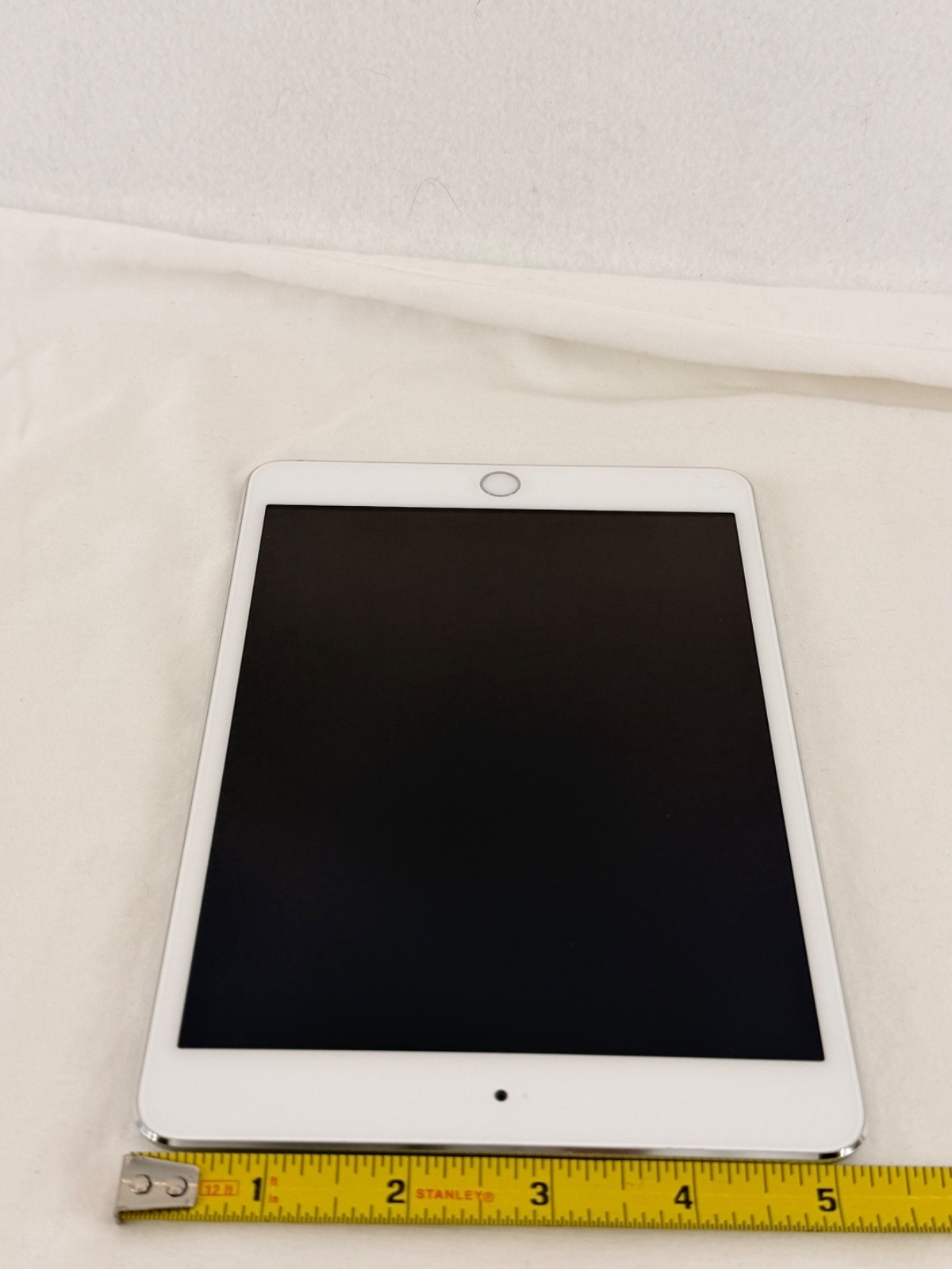 Apple iPad Mini 3 3rd Gen A1599 16 GB Wi-Fi 7.9 in Silver UNLOCKED ~ Tested