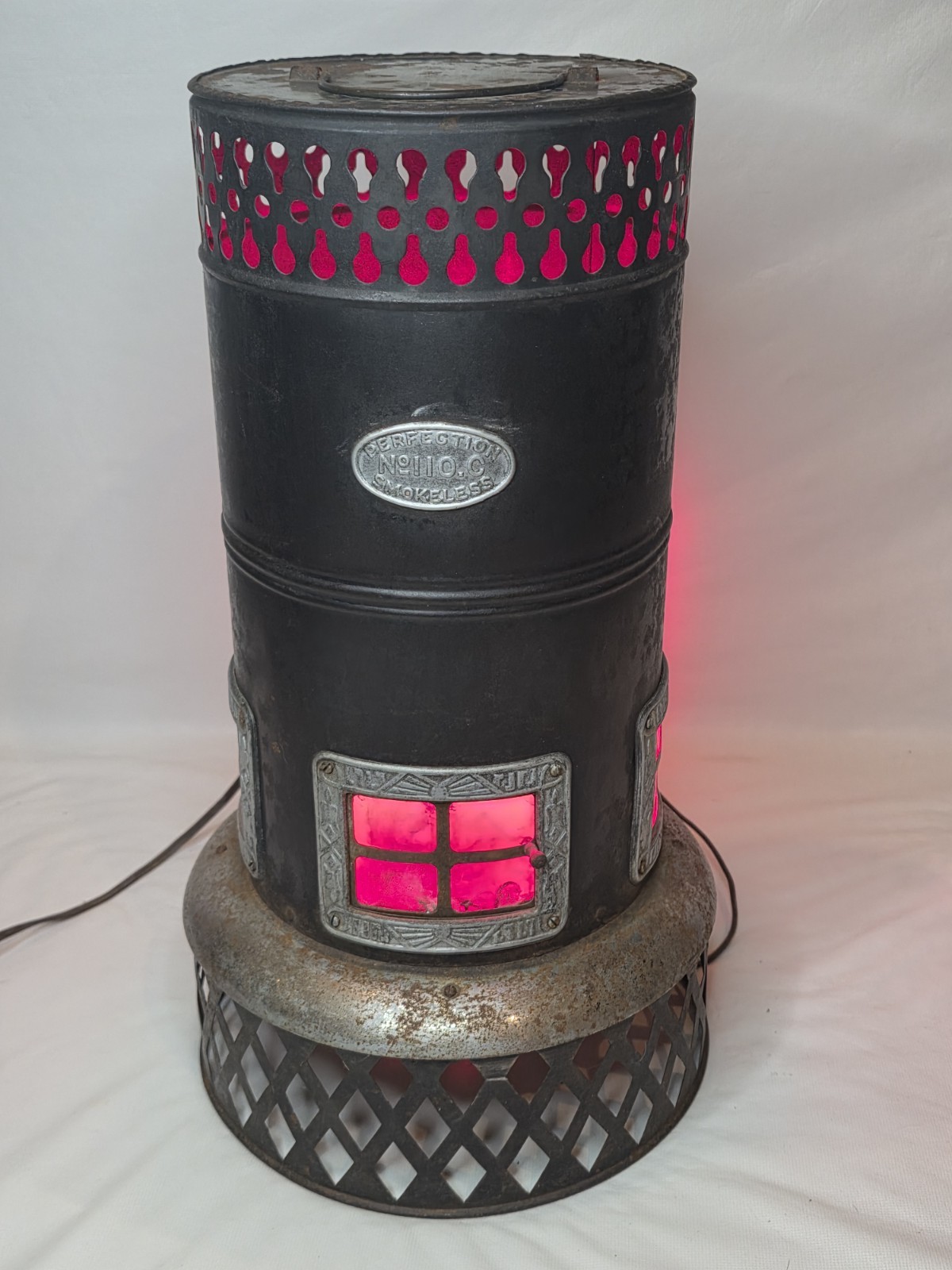 Vtg Perfection No.110 Smokeless Oil Heater Converted Lamp Industrial Steampunk