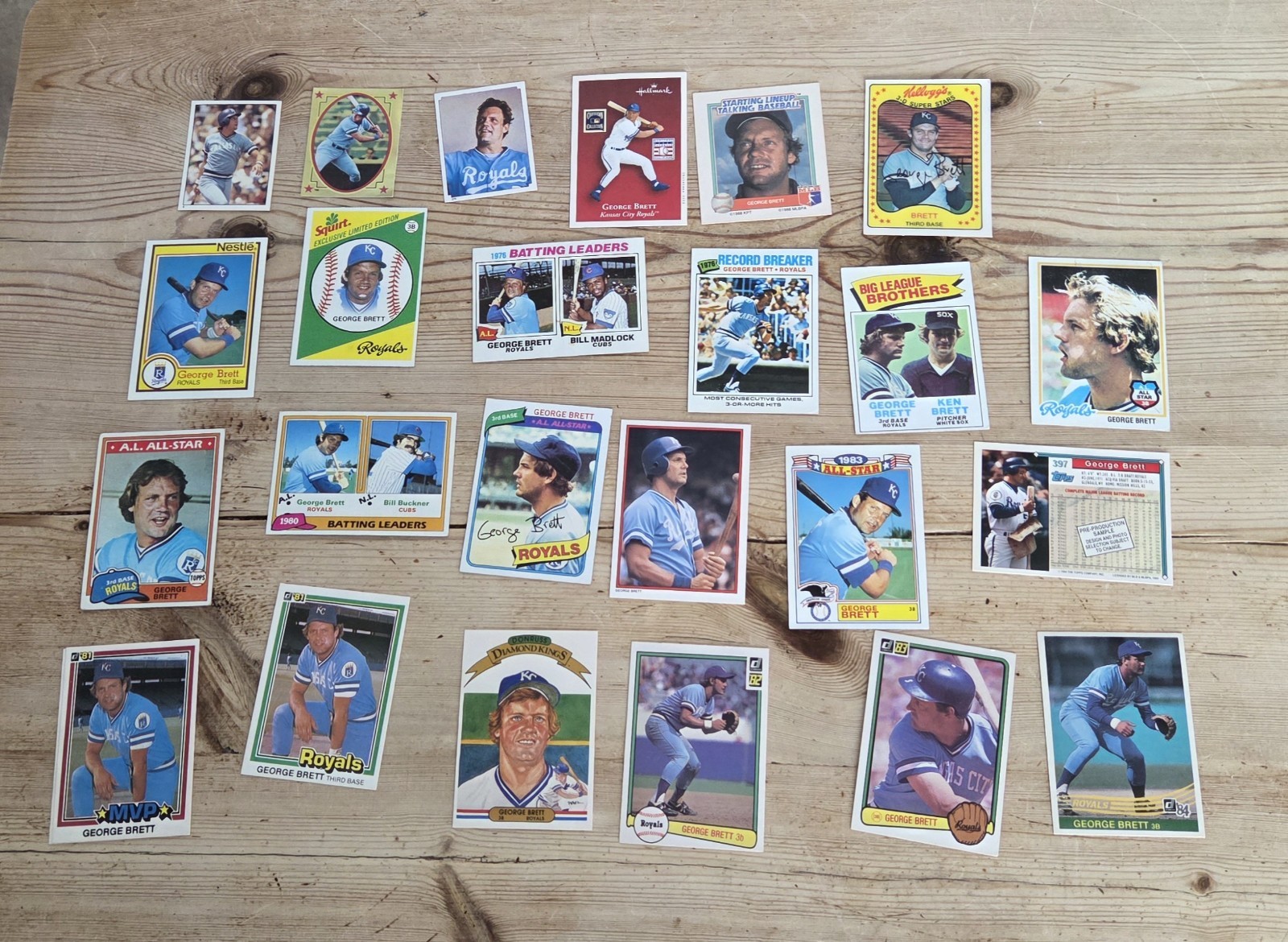 George Brett (25) Different Card Lot