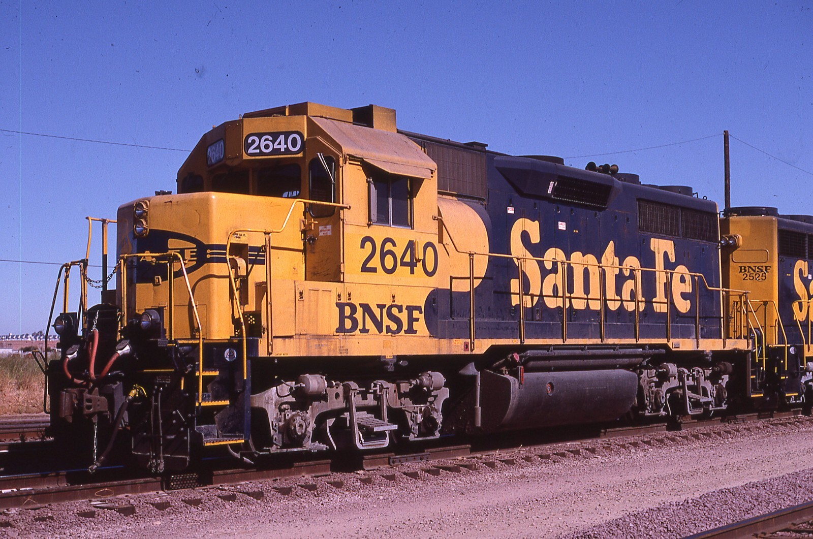 Original Train Slide BNSF  GP-35  #2640 10/2000 Riverbank CA  Slide 13