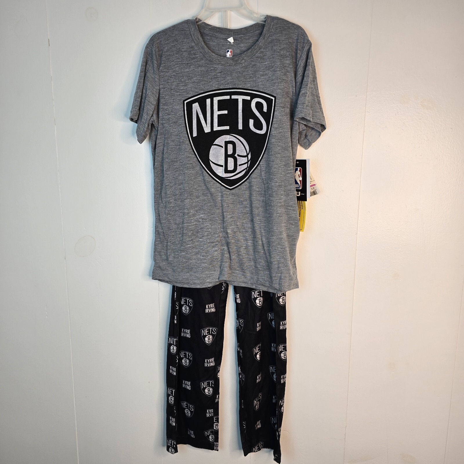 Brooklyn Nets Kyrie Irving Pajamas Set Sz M 10 PJ NBA Basketball NEW
