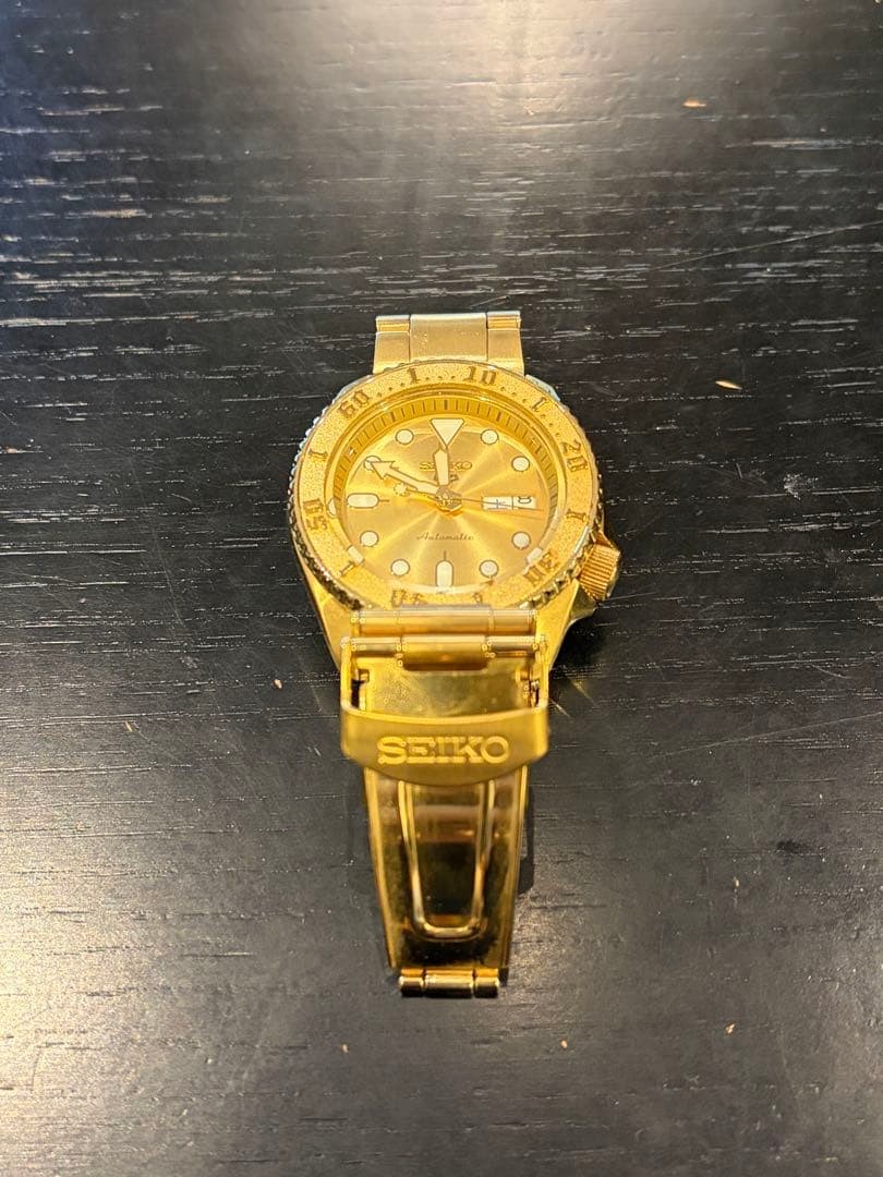 Seiko 4R36-08E0 Gold