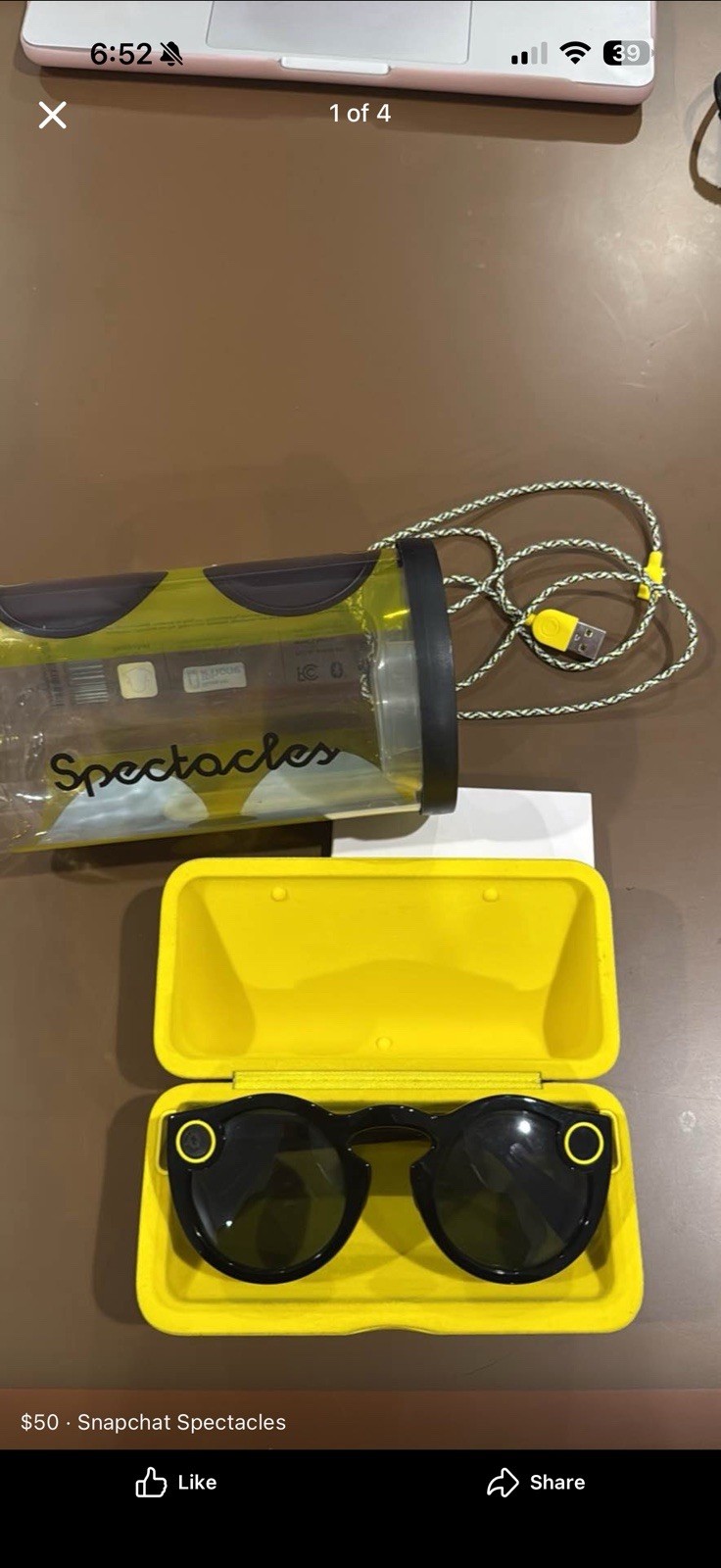 Snap Inc. Spectacles 1st Gen Black Smart Glasses Yellow Case USB Cable