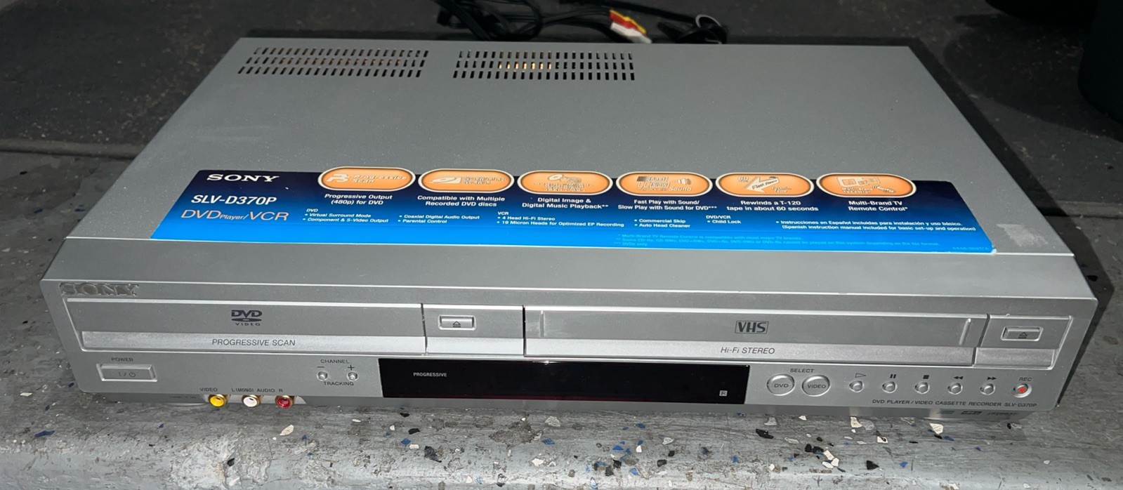 Sony SLV-D370P DVD VHS Player VCR Recorder Combo Player Working No Remote