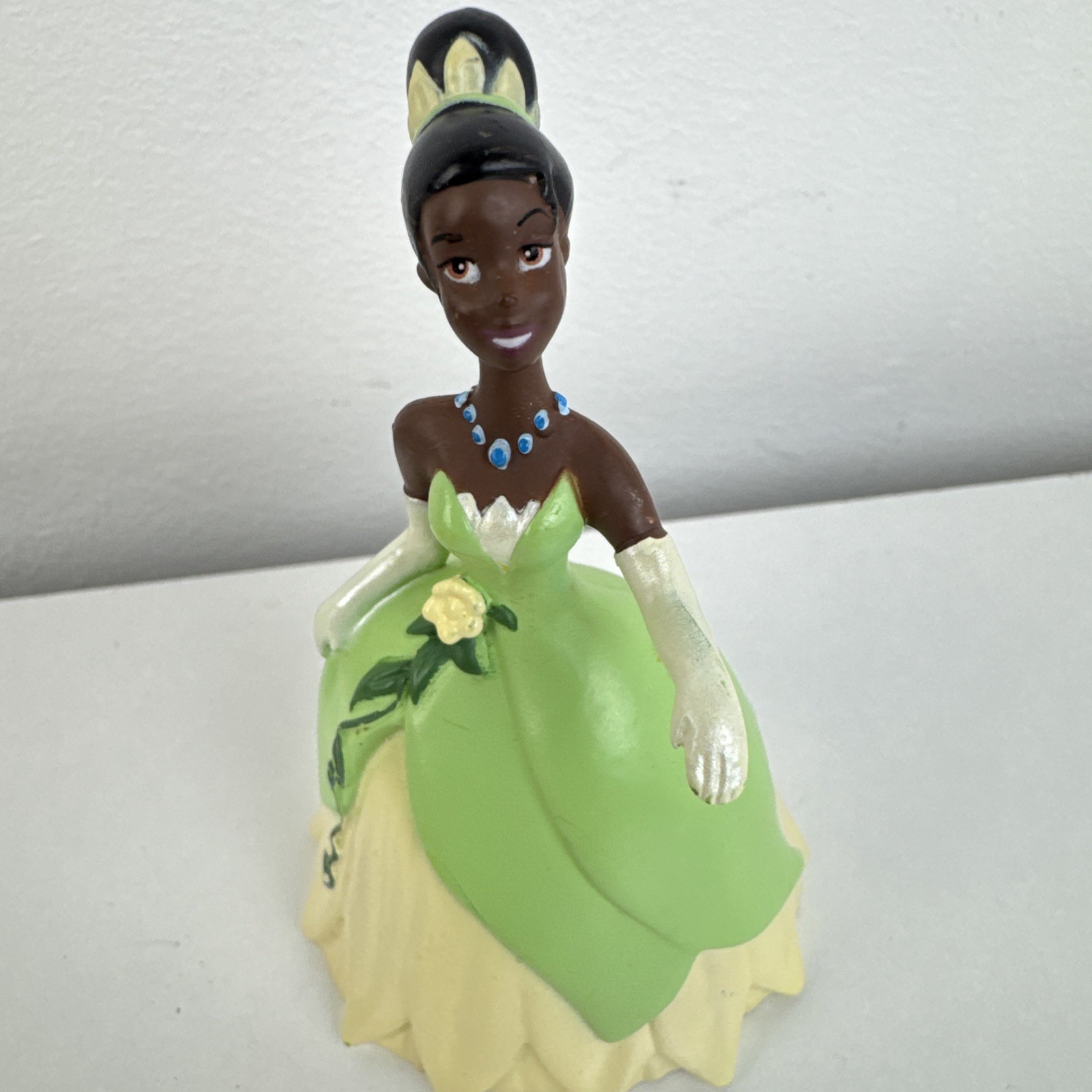 Disney Princess Tiana Figure 4” very detailed as seen in pictures l@@k!!