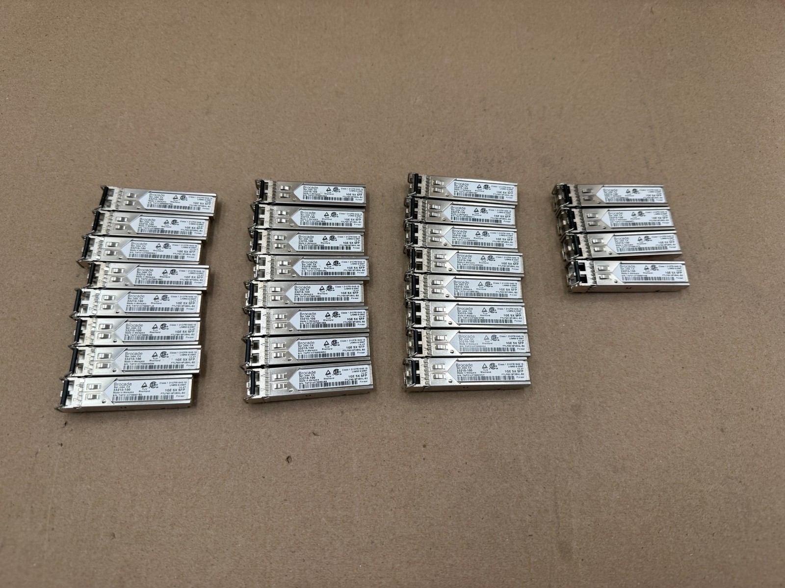 LOT OF 28 BROCADE 33210-100 1G SFP SX TRANSCEIVER MODULE