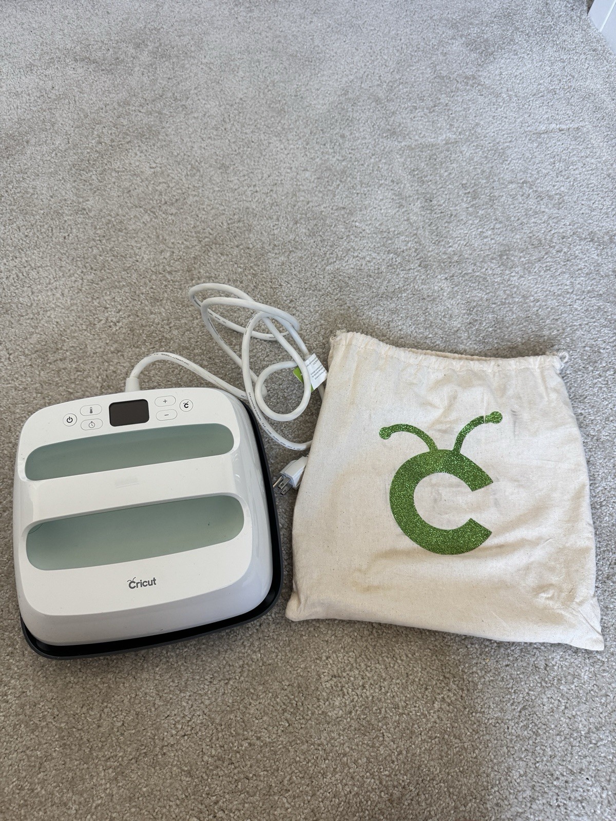 Cricut Easy Press Heat Press Digital Display & Storage Bag