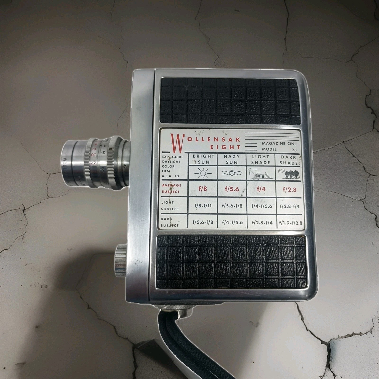 RARE Wollensak Eight Model 28 Movie Camera UNTESTED Ki10