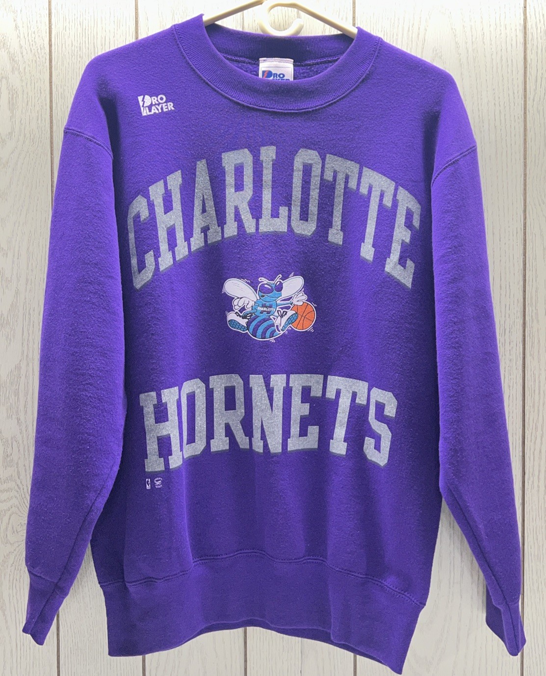 VTG Charlotte Hornets Pro Player Made In USA Sweatshirt Size Medium Preloved