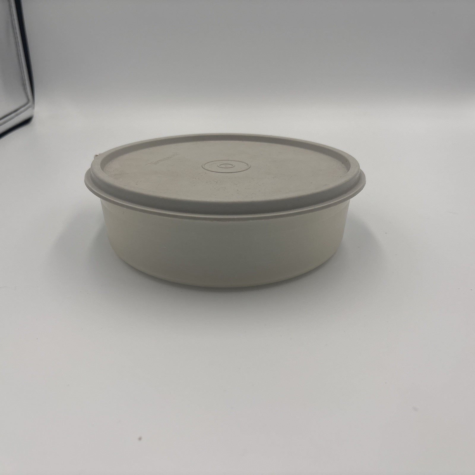 Vintage Tupperware Country Blue Round Lid 227-80 6 1/2” Diameter C Tab Vintage